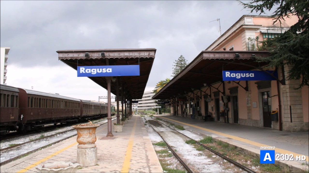 Annunci alla Stazione di Ragusa