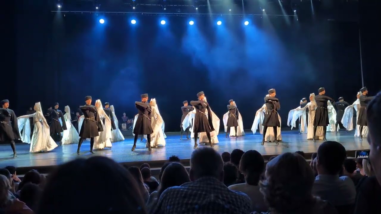Georgian Traditional Dancing 🇬🇪