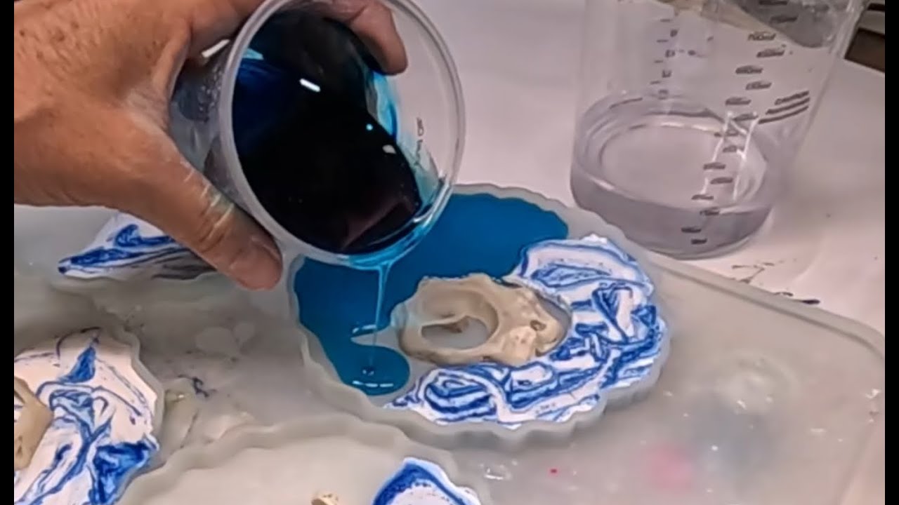 COMBINE ECO RESIN WITH EPOXY RESIN! Plus a bonus! #beachlife  #letsresin #ecoresin #resinart
