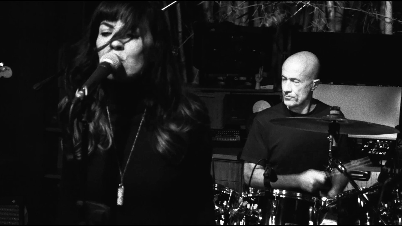 Capsula &mdash; Dopamina (Ao Vivo, Take &Uacute;nico &middot; Est&uacute;dio Bamboo)