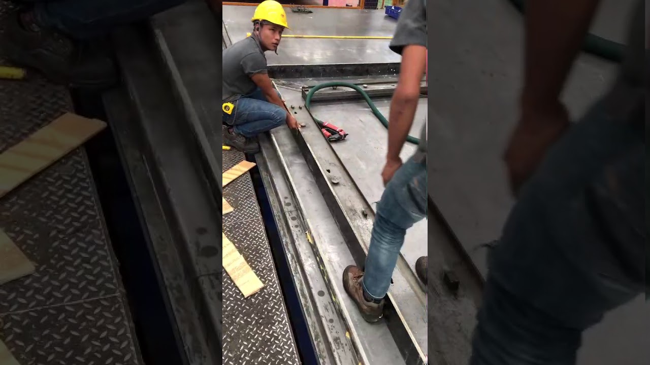 Hotmelt adhesive for precast กาวร้อนในงาน Precast