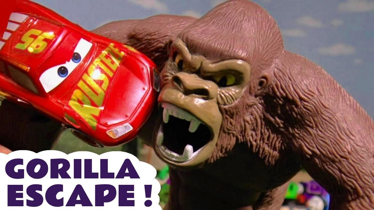 Cars Toys McQueen Gorilla Escape Challenge with Mater