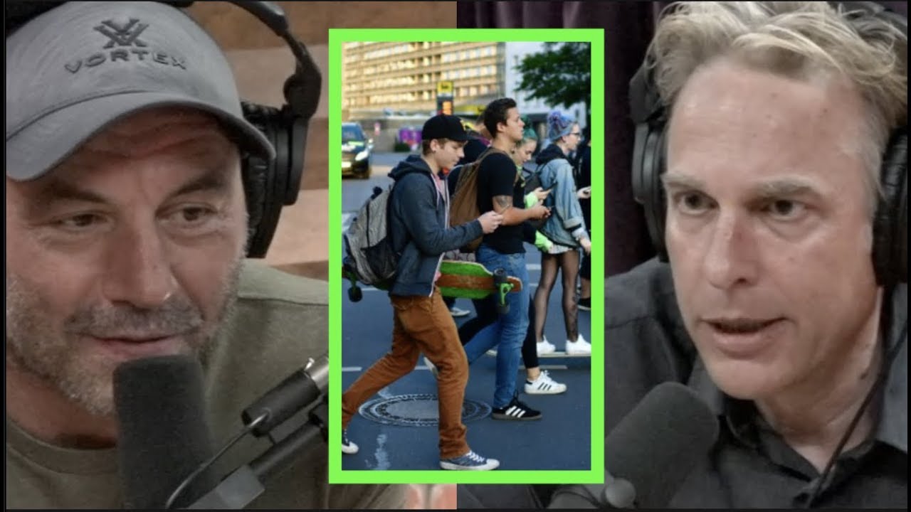 Adam Curry Warns Against Phone Tracking | Joe Rogan