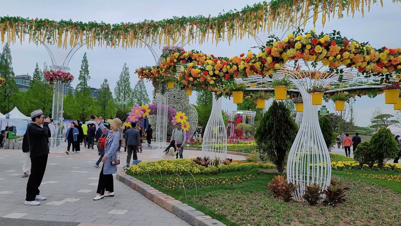 𝗦𝗢𝗨𝗧𝗛 𝗞𝗢𝗥𝗘𝗔 Goyang International Flower Festival 2023- Ilsan Lake Park