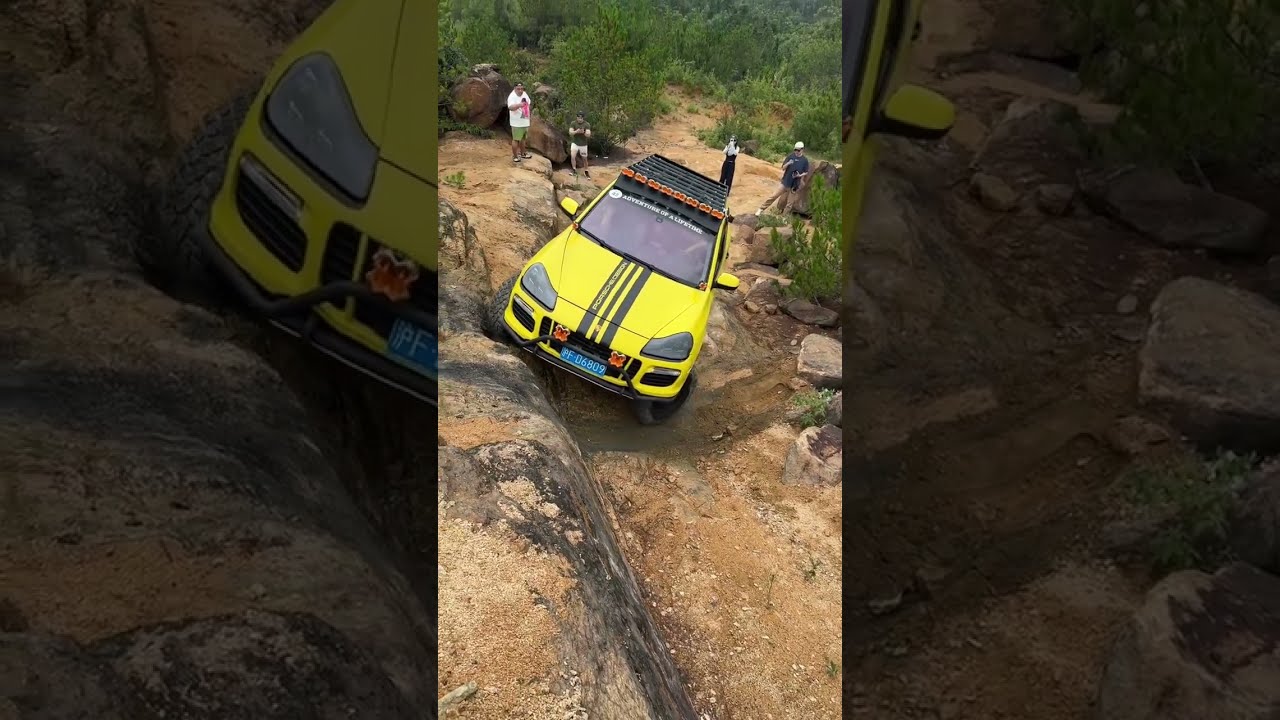 Porsche Cayenne Teams vs Tank 330: Off-road Moments That Will Leave You Breathless