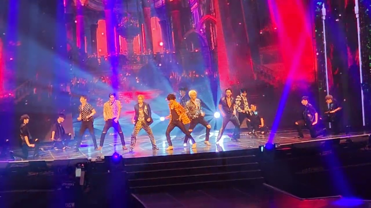 Super Junior Black Suit Live in Seoul Jamsil Indoor Stadium 16.07.22