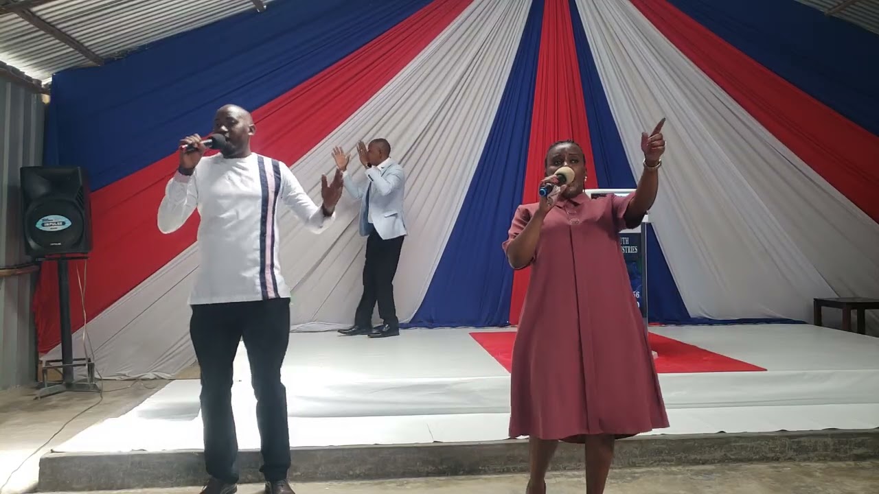 Praising Moment
