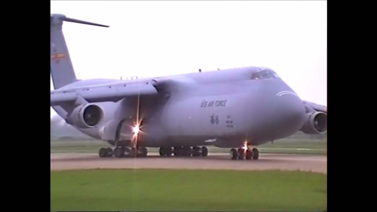 C 5B Galaxy 60017, Reach 6017 screams away with them TF39 Turbofan Engines at RAF Mildenhall, 30/4/2