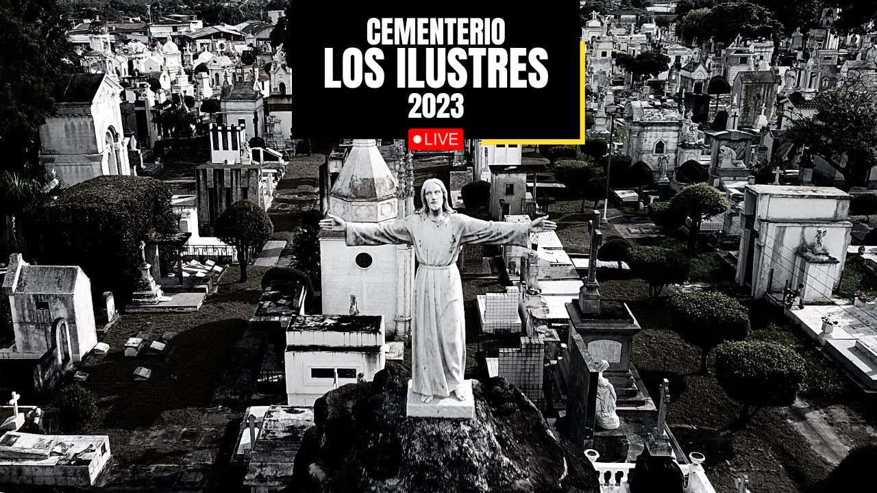 CEMENTERIO LOS ILUSTRES en SAN SALVADOR en las celebraciones del DIA DE MUERTOS - EL SALVADOR 2023