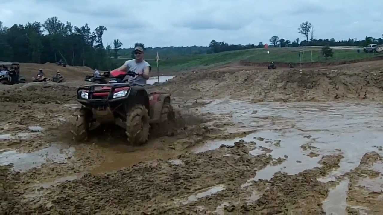 2012 Honda Rincon Mudding