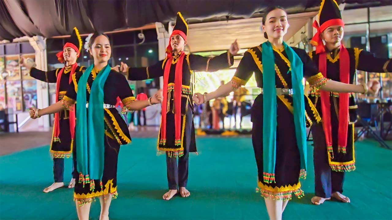 Pinakang Garo dance from Dusun Garo in Kota Marudu