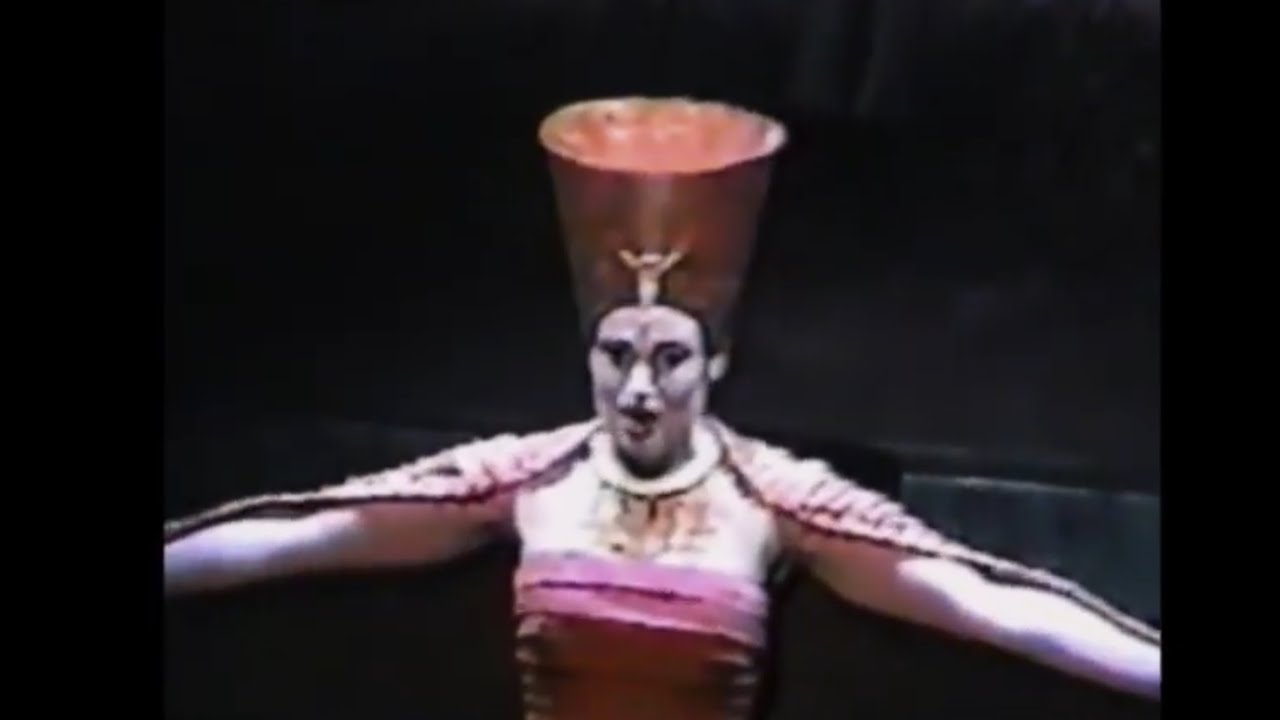 Request: Idina Menzel as Amneris in Elton John&rsquo;s AIDA (2001) &ldquo;Every Story&rdquo; & &ldquo;I Know the Truth&rdquo;