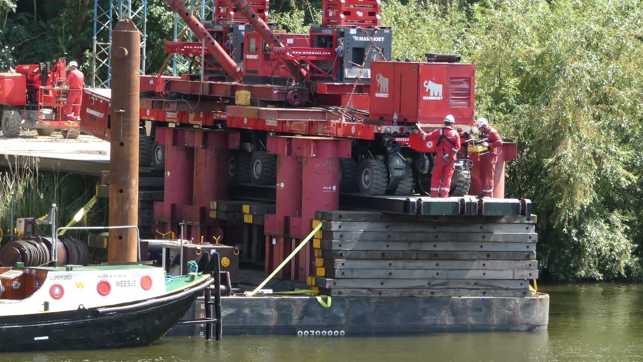 Installation de la passerelle sur la Moselle à Thionville (10 & 11 juin 2021) 4K