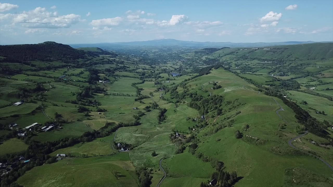Le Claux - Etang de Lascourt - Lac des Cascades - Cantal