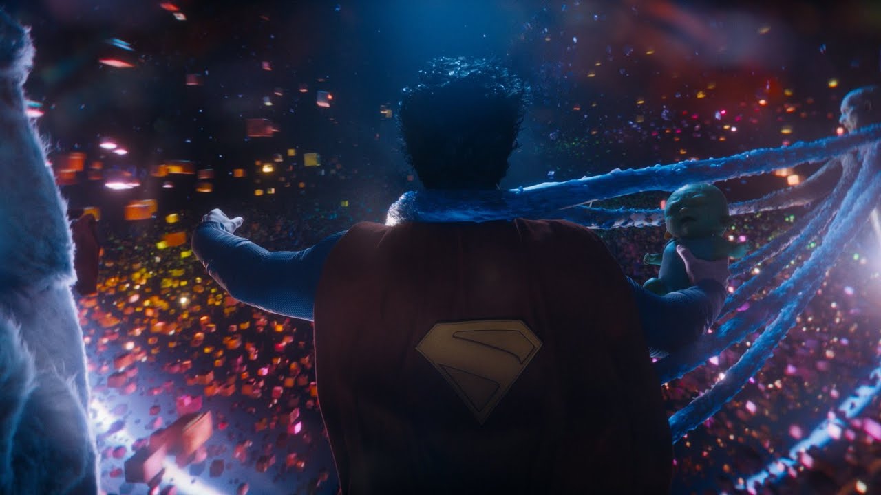 Superman y Metamorfo escapan del agujero negro | Superman (2025)