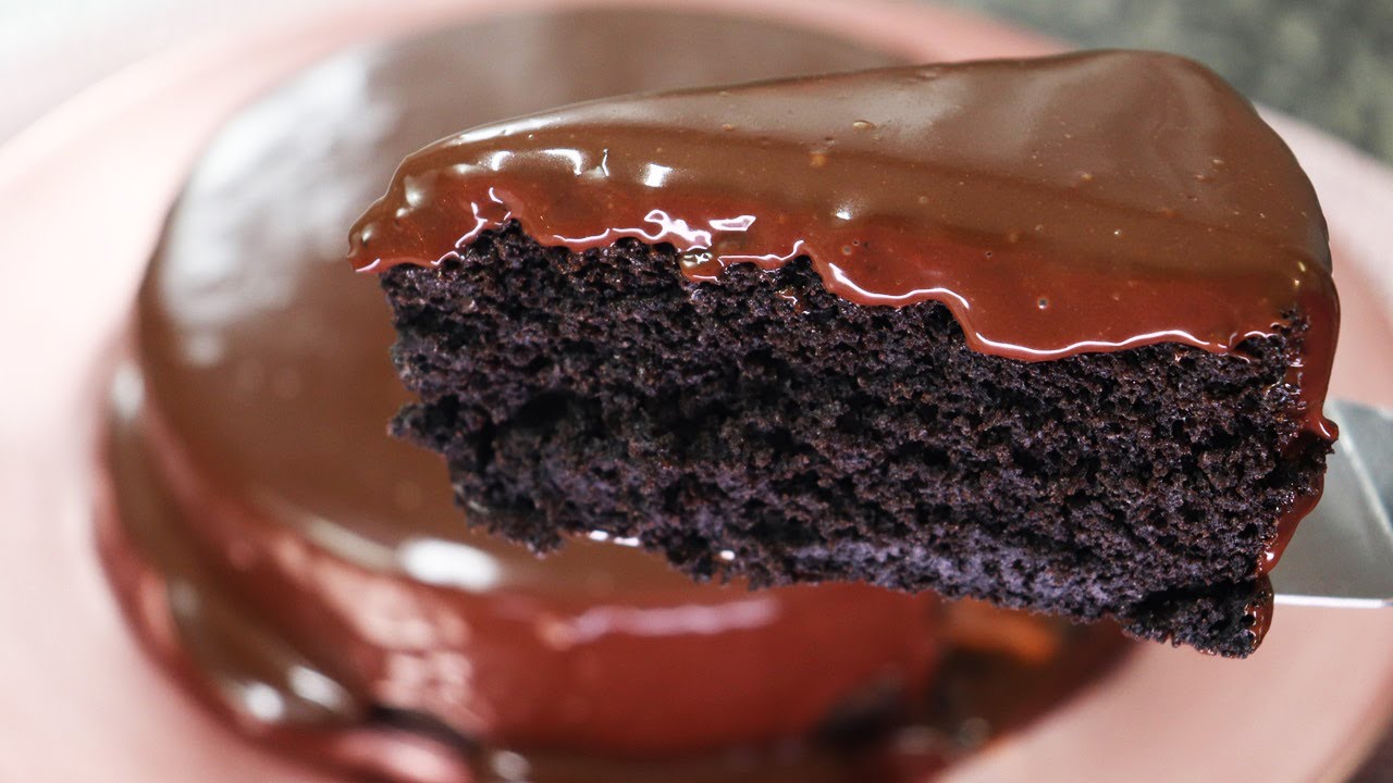 BOLO DE BISCOITO! BOLO DE CHOCOLATE SEM OVOS, SÓ 3 INGREDIENTES! MAIS FÁCIL DO MUNDO-Isamara Amâncio