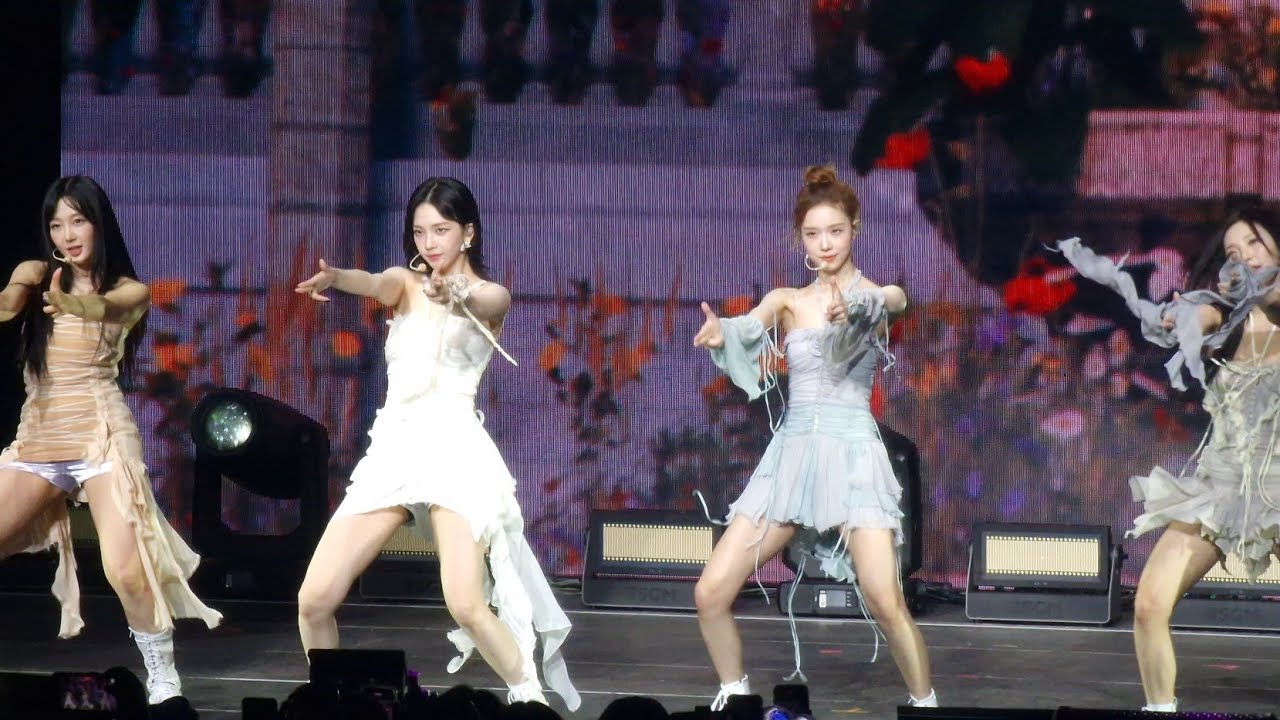 AESPA '에스파' INTRO + 'GIRLS' 230930 4K at Dôme de Paris Synk Hyper Line Tour