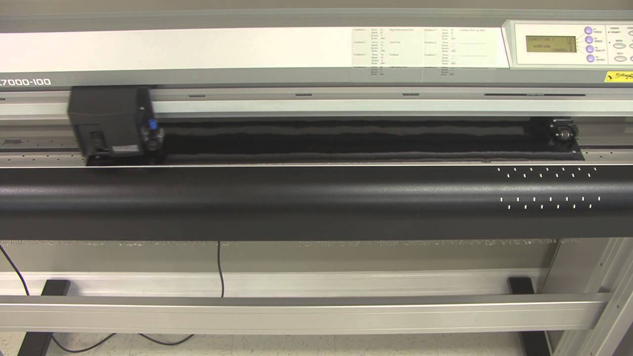 Graphtec FC7000-100 plotter / cutter