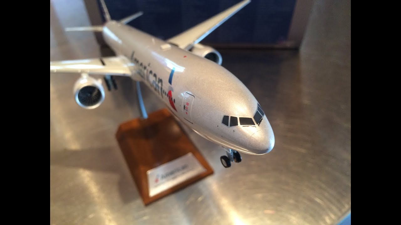 InFlight 200 IF77730715, American Airlines 777-300(ER) new livery, Unboxing and review