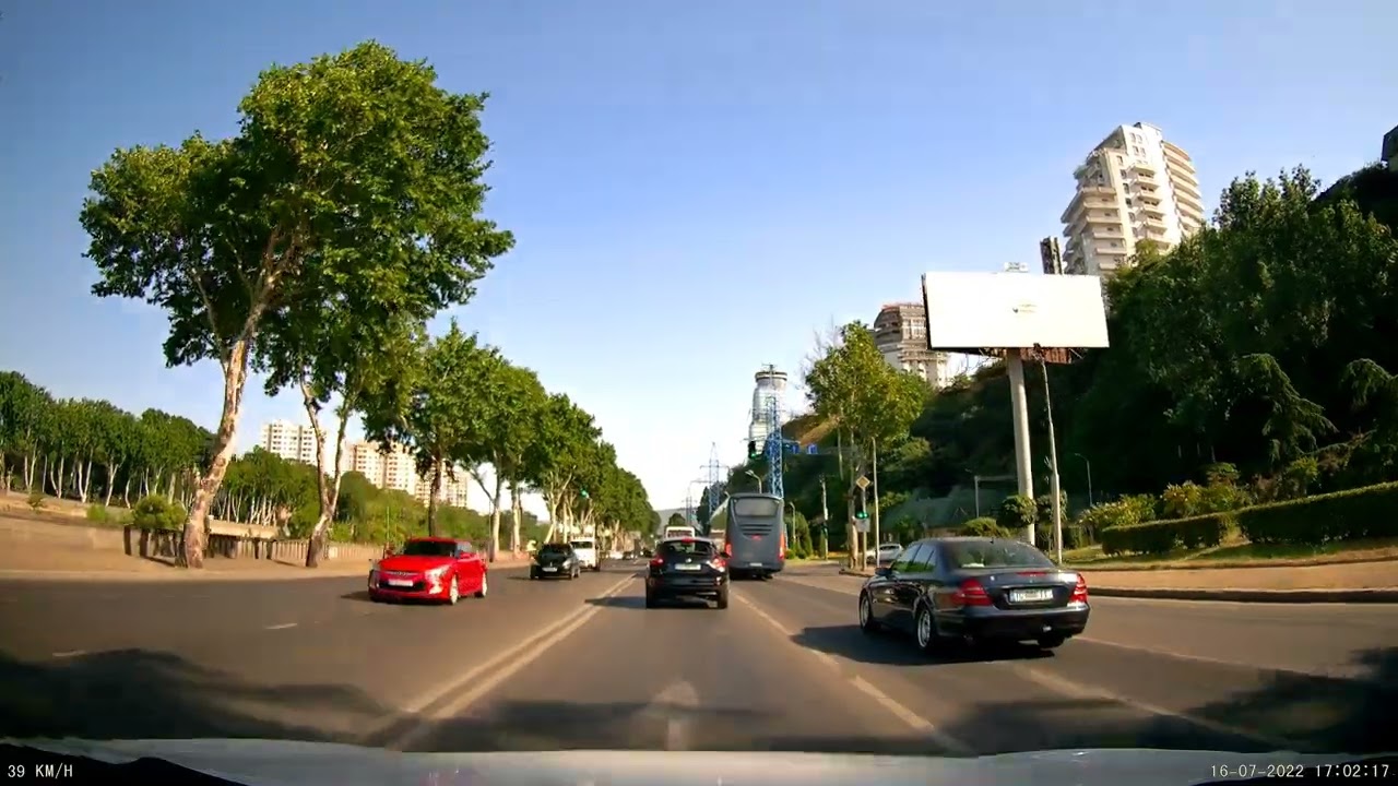 Driving through the streets of Tbilisi 🇬🇪 #tbilisi #თბილისი #тбилиси #driving #georgia #4k  🇦🇲🤝🇬🇪