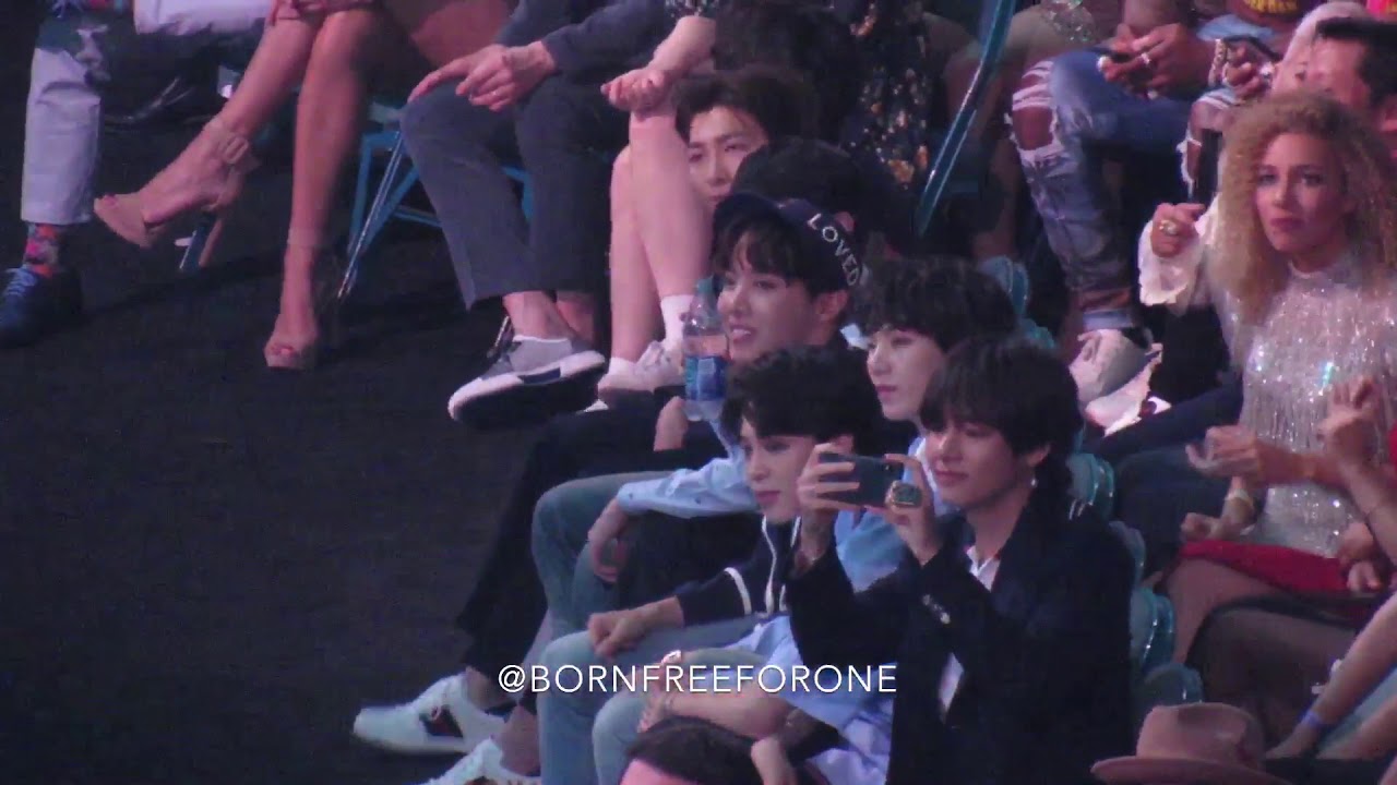180520 BTS React to Dua Lipa: New Rules @BBMAs