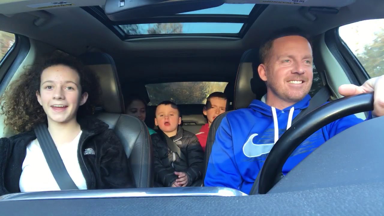 Carpool Karaoke with Kylie and Quinn