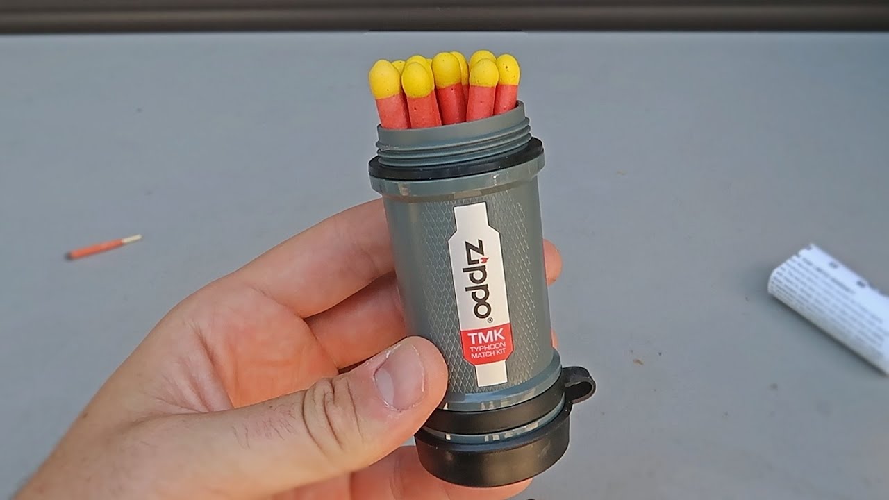Спички Stormproof за 5 долларов против спичек Zippo Survival за 15 долларов