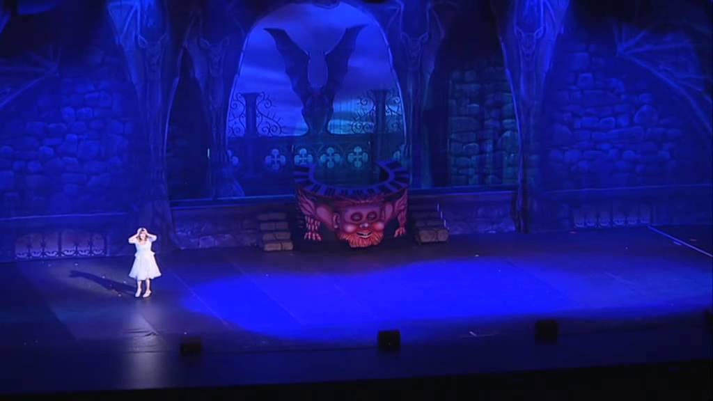Chantal Goya dans l'étrange histoire du Château Hanté (spectacle officiel)