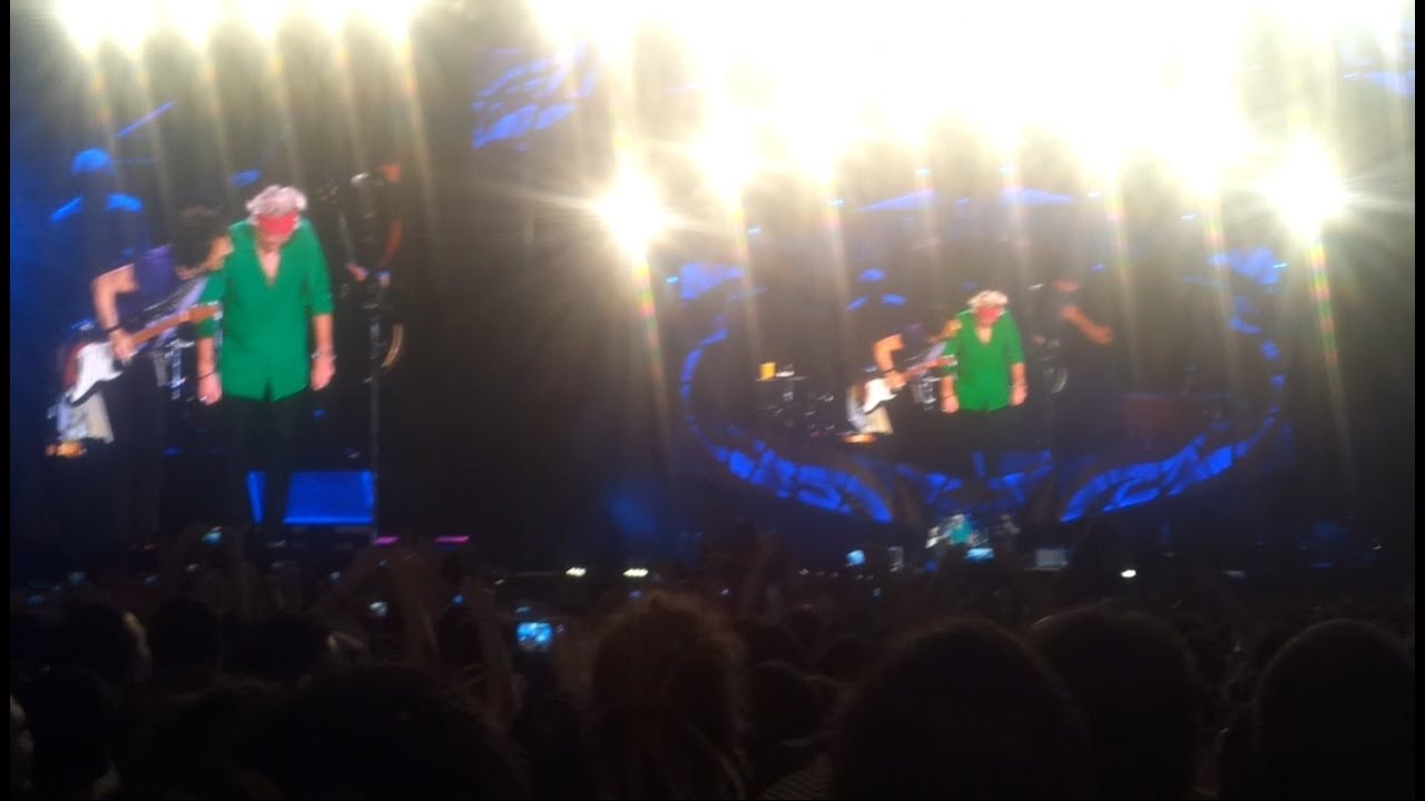 Rolling Stones Argentina 10/02/2016 Keith Richards gets excited