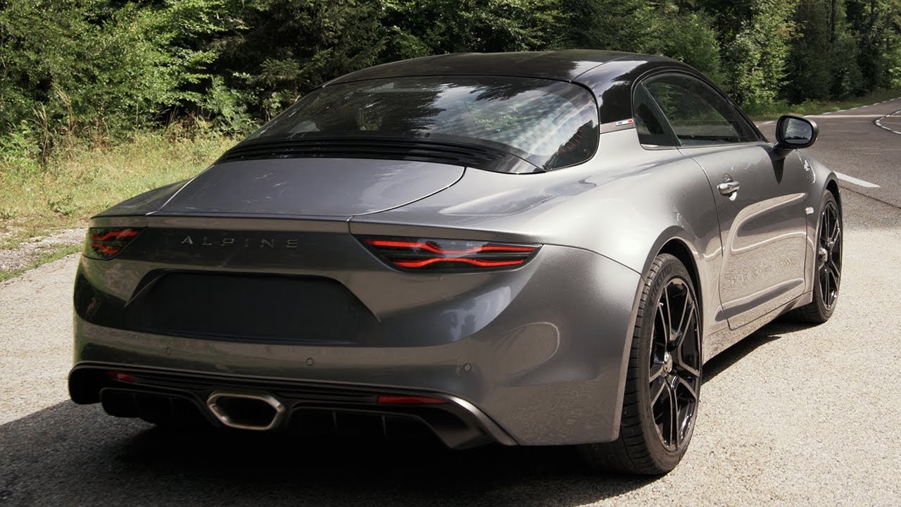 Arrivée d'une Alpine A110 Légende ! Le poids plume Français !