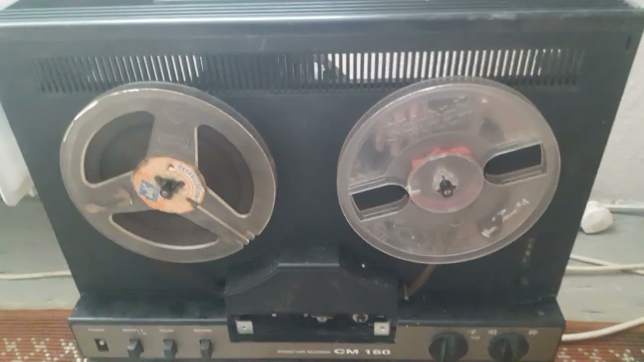 magnetofón Tesla CM160