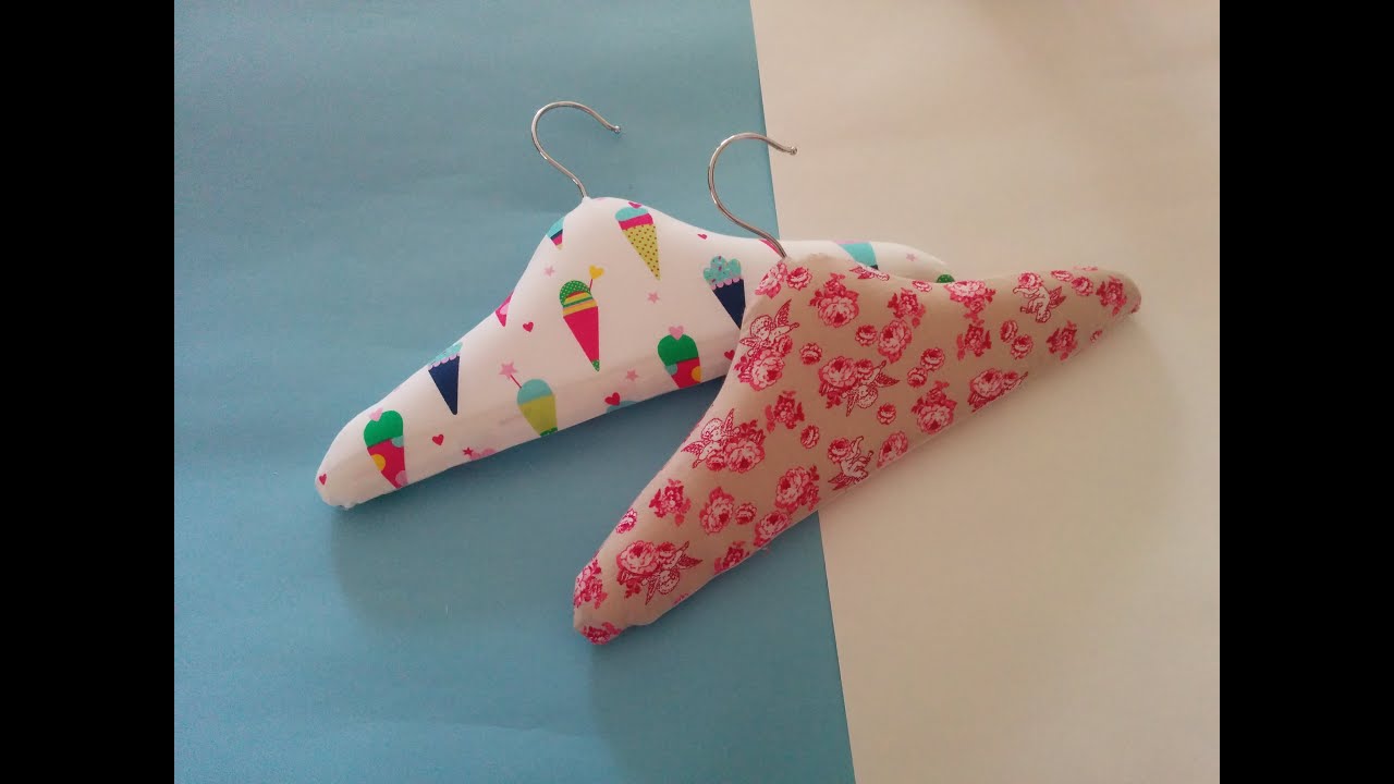 DIY perchas forradas de tela