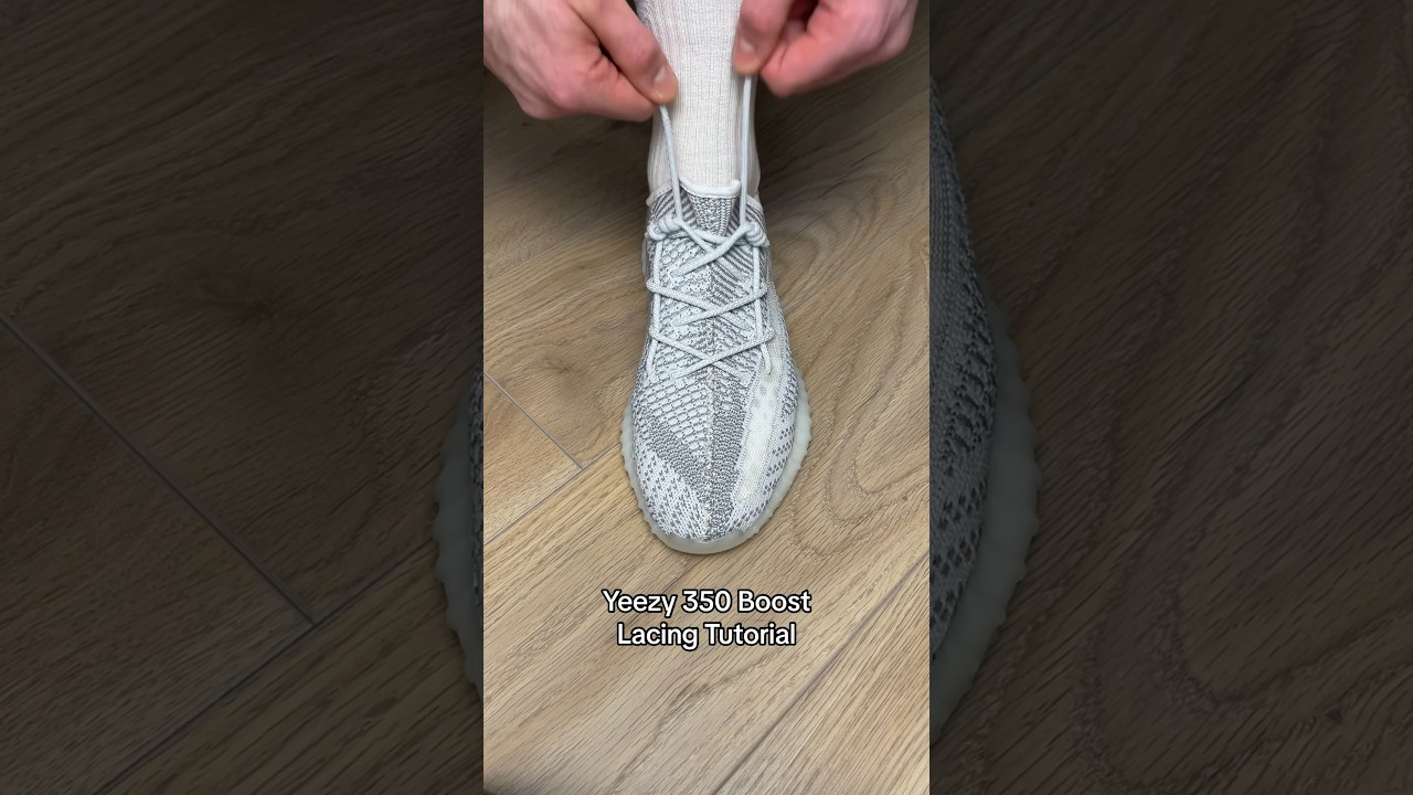 Yeezy 350 or 700? 🤔👀 Comment below! ⬇️