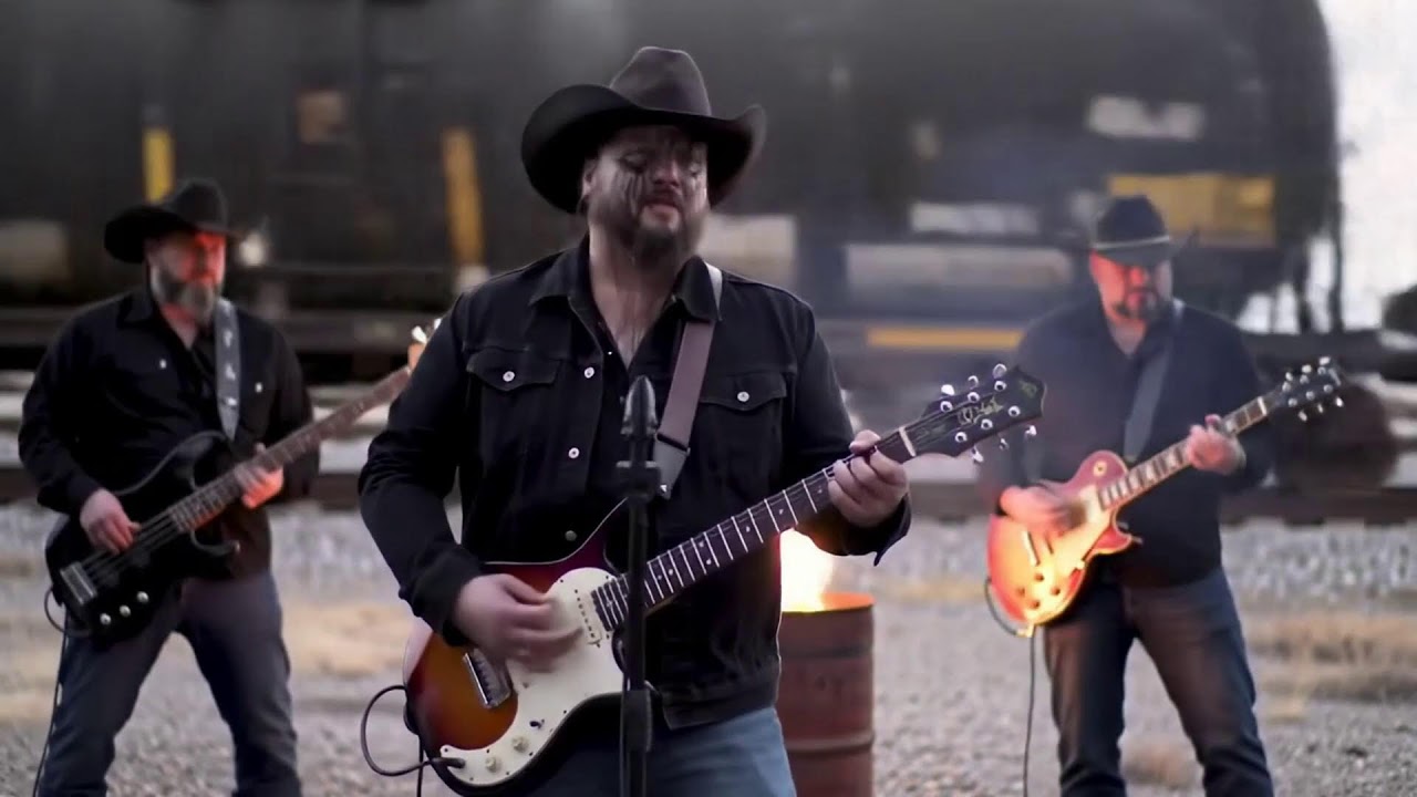 Country Rock Soundtrack – Southern Dreams & Dusty Rides Inspired by Lynyrd Skynyrd