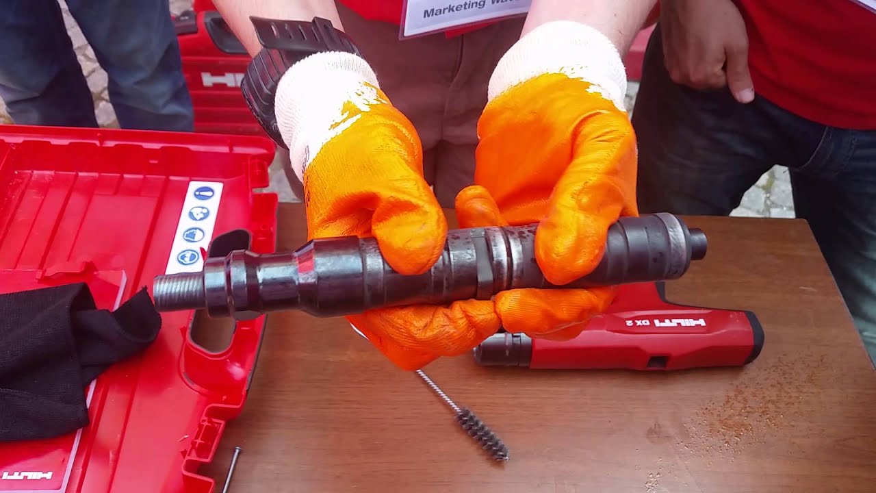 Hilti Dx 2 Barutlu çivi çakma tabancası temizleme
