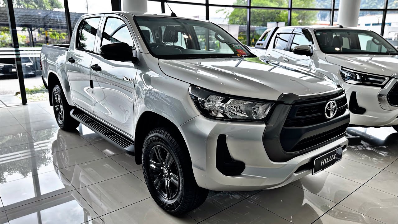 The All New Toyota Hilux 2.4E A/T - (2024) | The Best Pickup Truck ! in depth walkaround