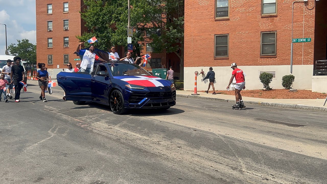 Dominican Parade In Boston, Massachusetts Was Mad Lit 🔥 🇩🇴🇩🇴🇵🇷🇵🇷