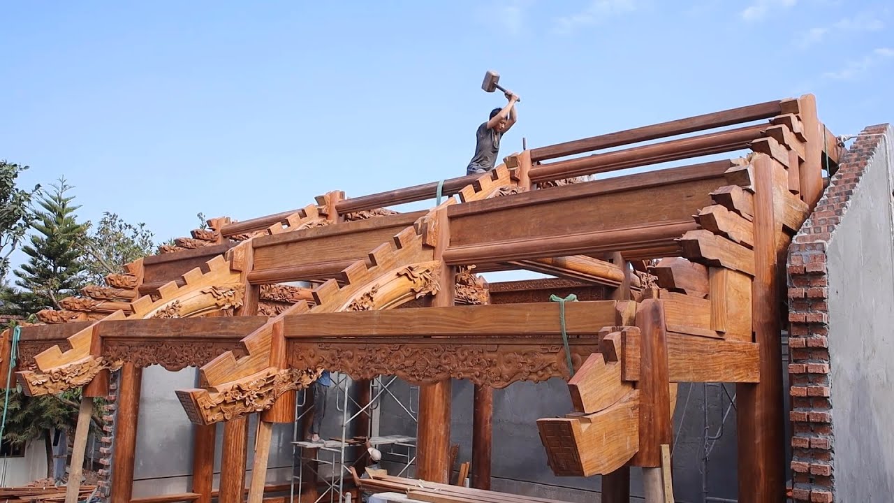 🔥 Kiệt Tác Đã Đi Vào Lịch Sử! Quá Trình Dựng Ngôi Nhà Gỗ Với Trạm Khắc Tinh Xảo Có Khớp Nối Cổ Đại