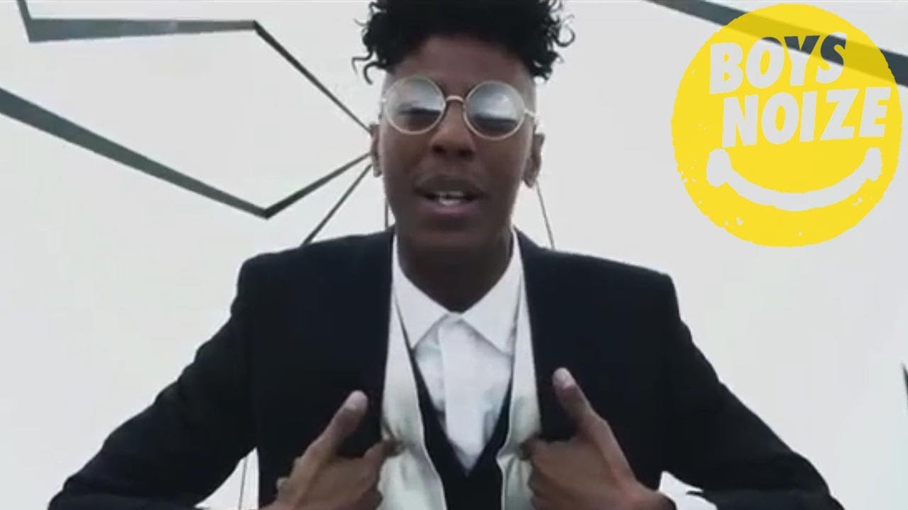 Spank Rock feat. Santigold - Car Song (Official Video)