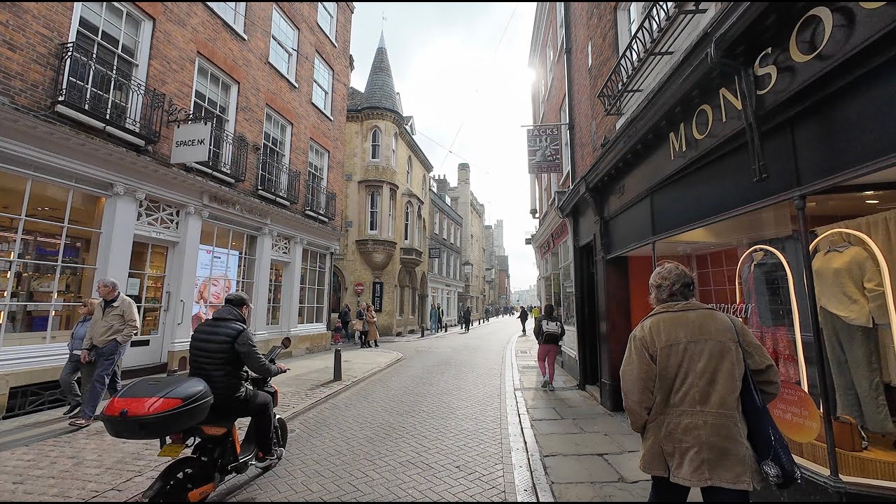 4K Walk through Cambridge 🇬🇧 from the station into the splendour of town