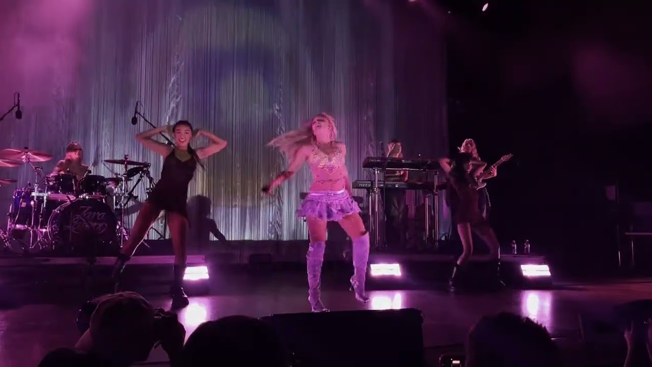 Zara Larsson - Venus / I Would Like (Live at Venus Tour Dallas)