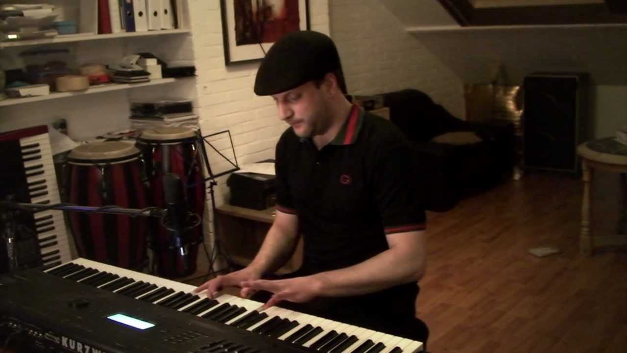 Simply Red - Holding back the years (Cover) The Pianoman (TVDL)