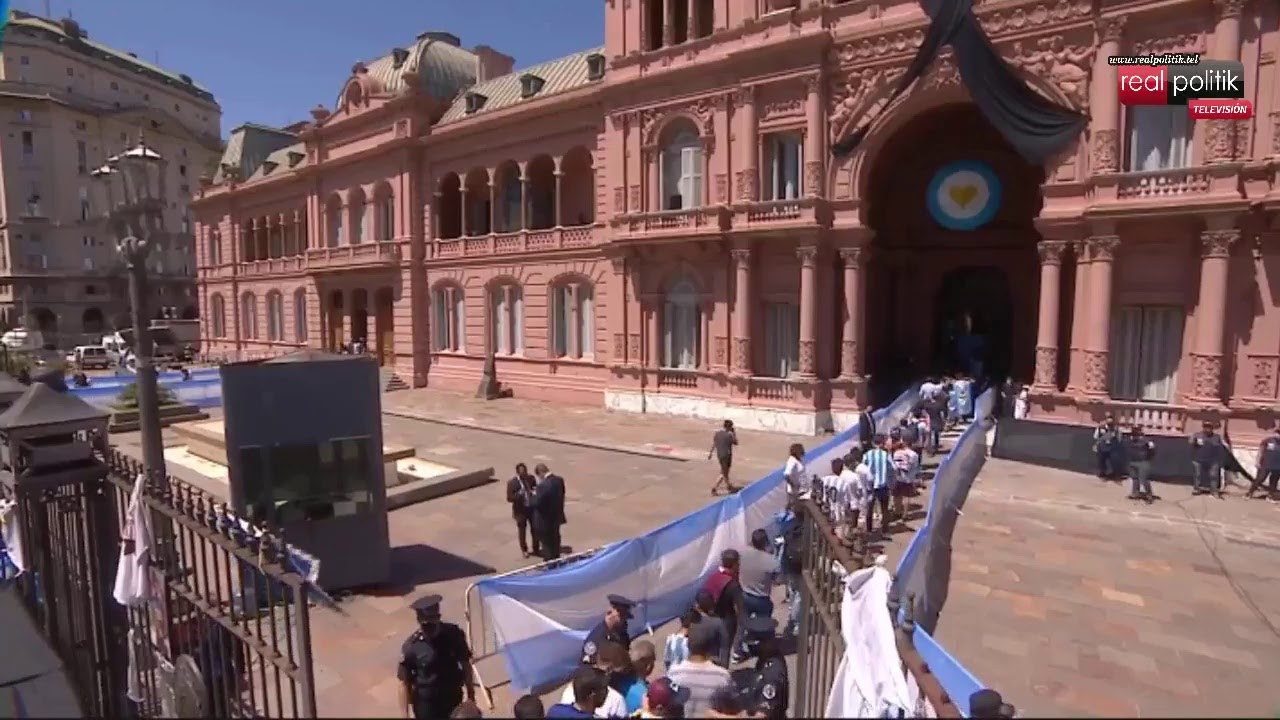⭕ Maradona recibe el último adiós en Casa Rosada
