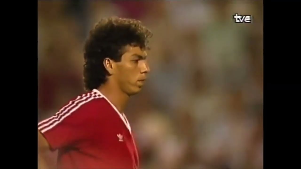 Carlos Mozer DOMINATING European Cup Final 87/88 I vs Ronald Koeman's PSV