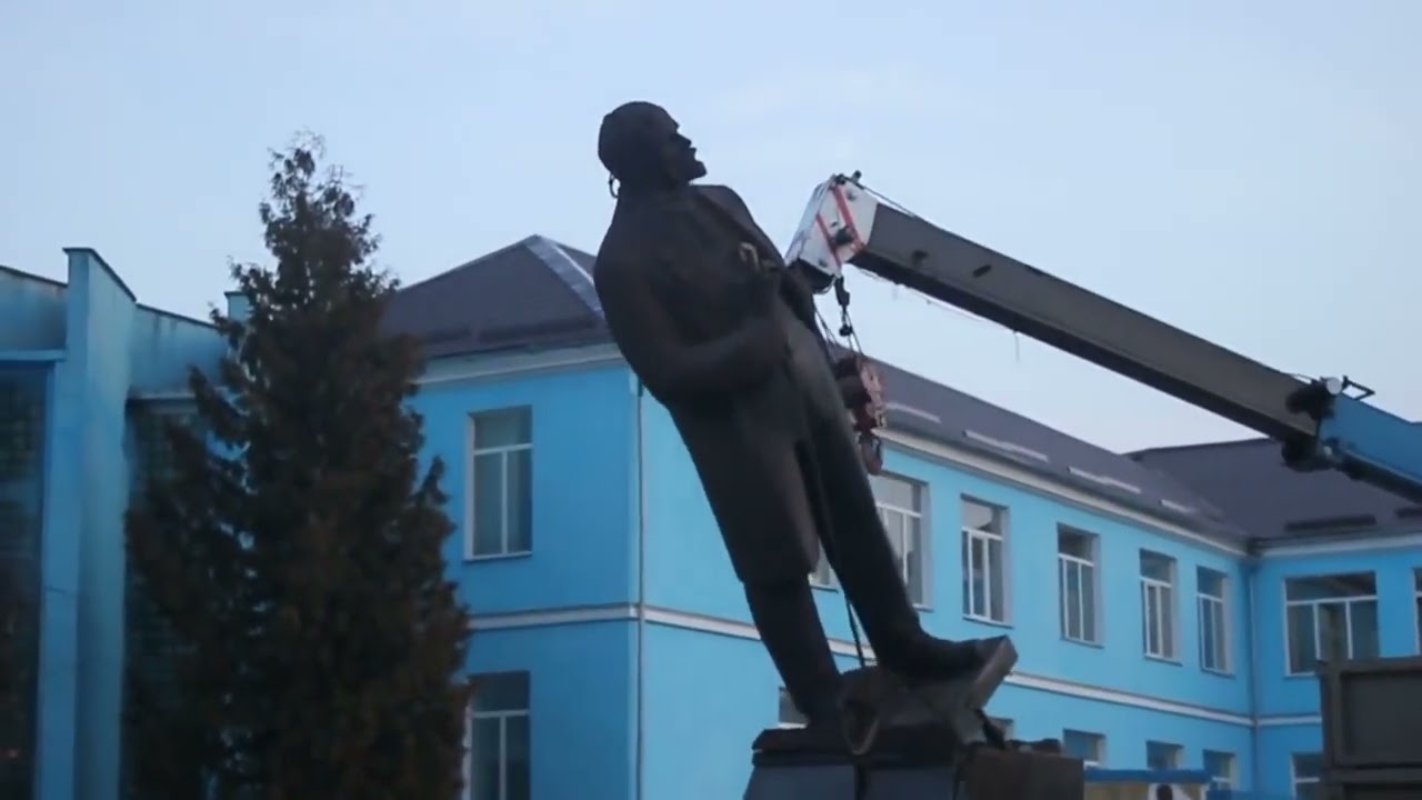 Leninopad-Falling Lenins Ленінопад- Ukraine's Decommunization Process 2014-2015 - Dass der Tag Kommt