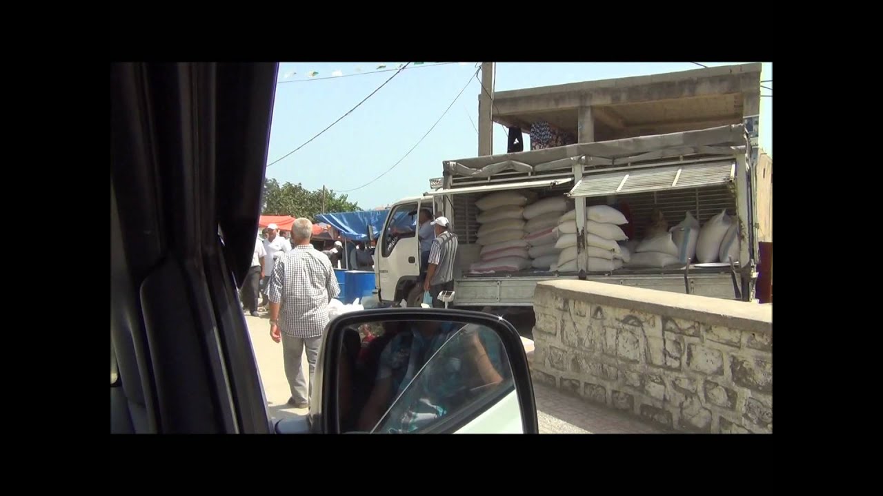 Le march&eacute; D'Aokas