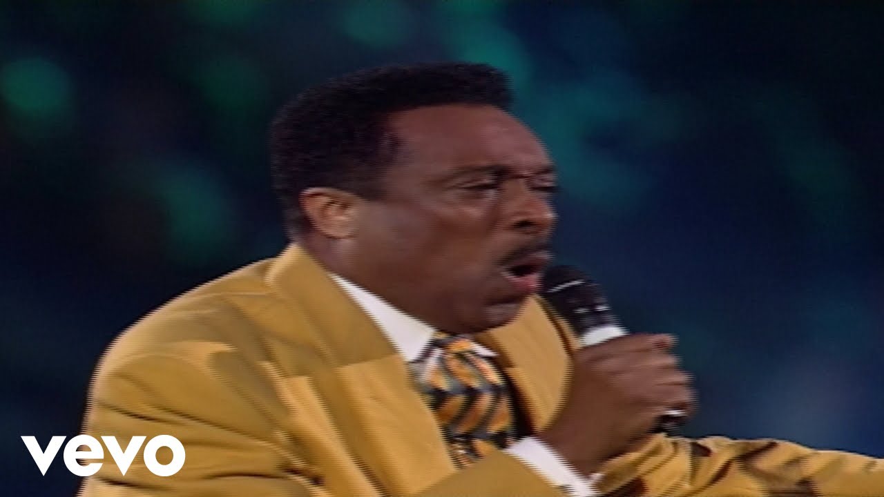 Bill & Gloria Gaither - Gone [Live] ft. Jessy Dixon