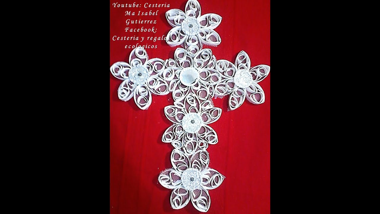 Crucifijo hecho de tubos de cartón. DIY. Cross made of cardboard tubes