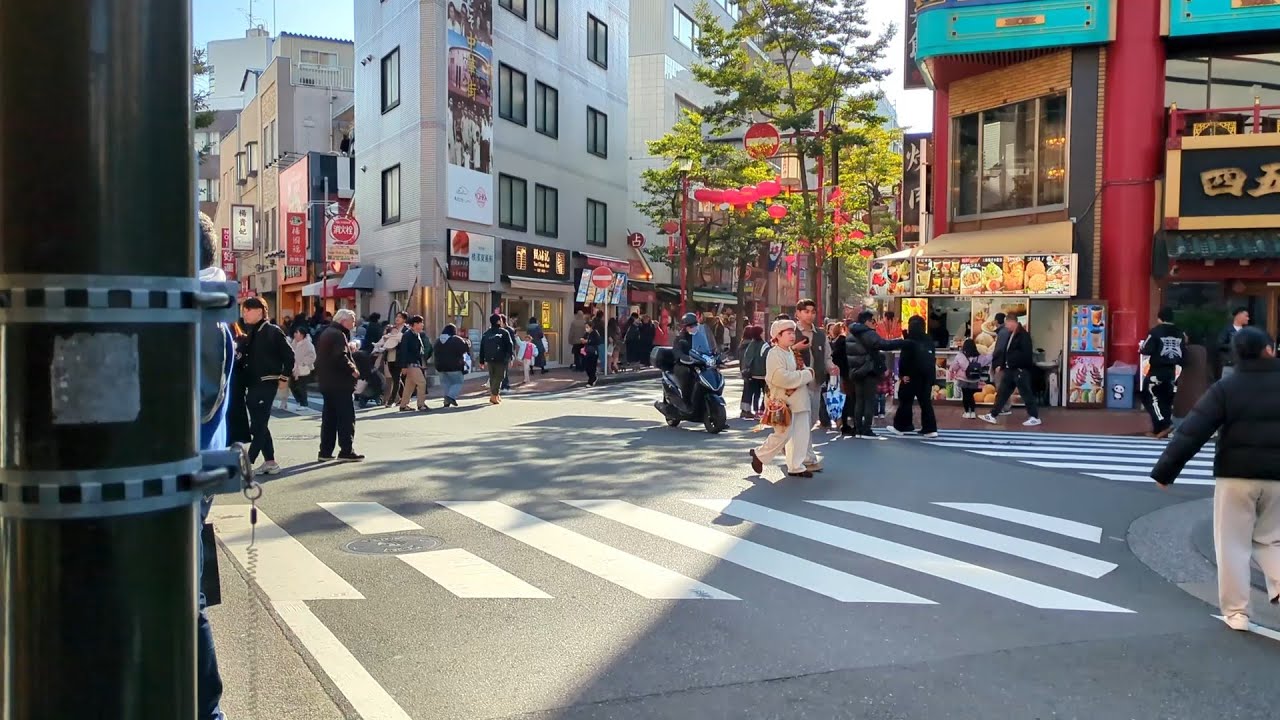Walking Through Yokohama Chinatown | Japan Street Walk