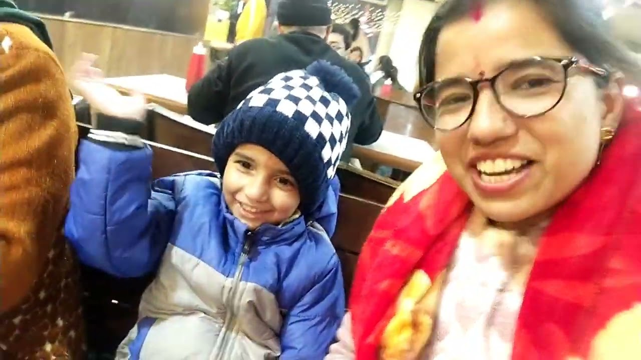 Padosiyon ke yahan Hui chori 😱 Raat Mein Gaye New year ki Party karne ☺️🍕🌮🌮